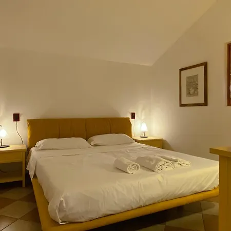 Lakeside 'al Crero' Holiday home *