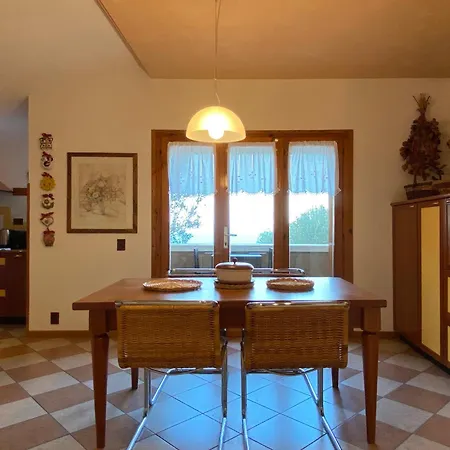 Feriehus Lakeside 'al Crero' Torri Del Benaco