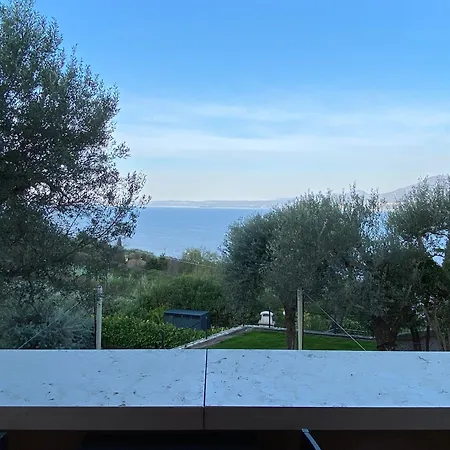 Feriehus Lakeside 'al Crero'